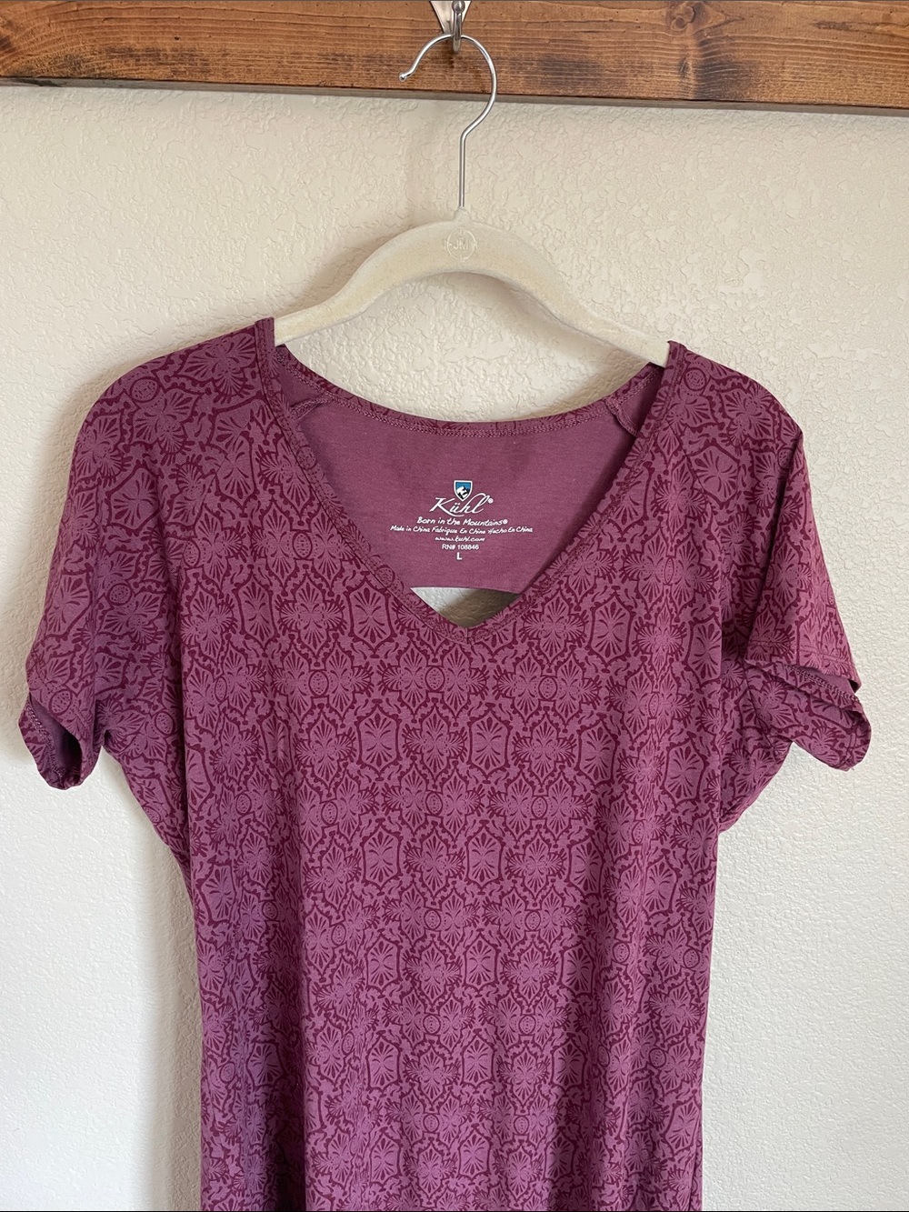 Kuhl Orianna Dress Plum Floral V-Neck Athleisure Dress L Hiking Camping Granola - Picture 6 of 12
